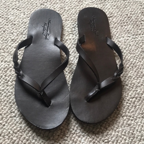 american eagle flip flops womens